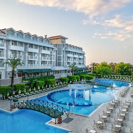 Trendy Aspendos 5*